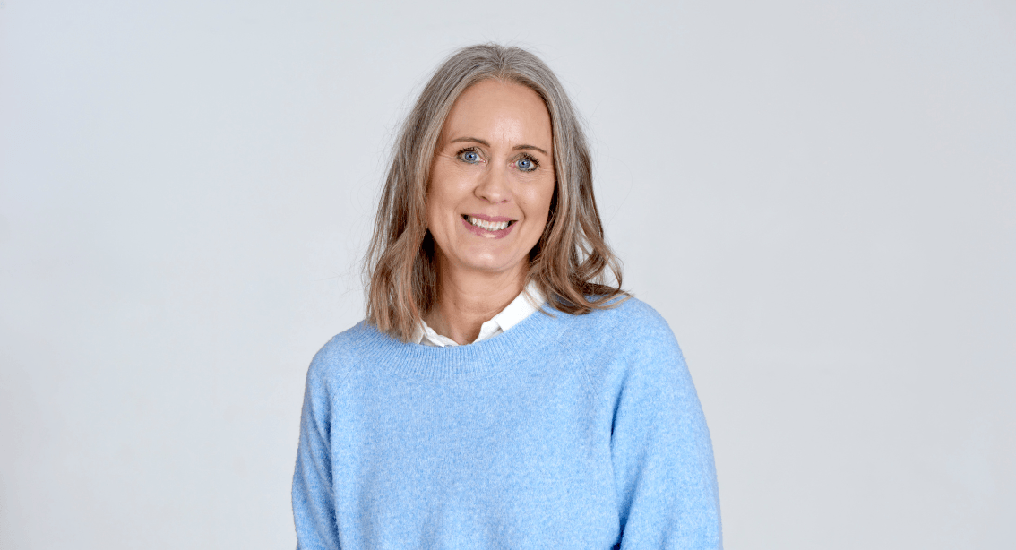 William Mitchell, Lager